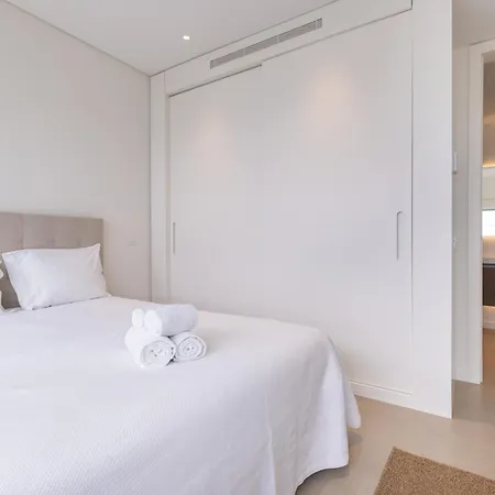 Prata Riverside Xxvi